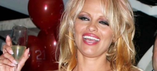 Pamela Anderson swings with Crystal photo