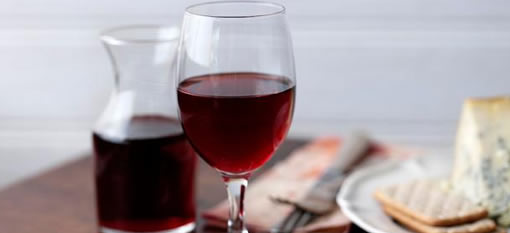 Red wine antioxidant could give metabolism a boost photo
