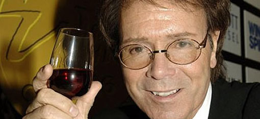 Gordon Ramsay tests Cliff Richard`s wine knowledge photo