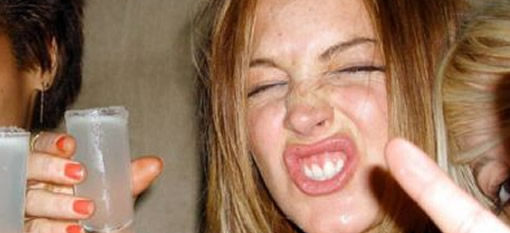 Does Lindsay Lohan really drink two liters of vodka a day? photo