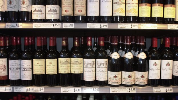 Shoppers slash spending on wine photo