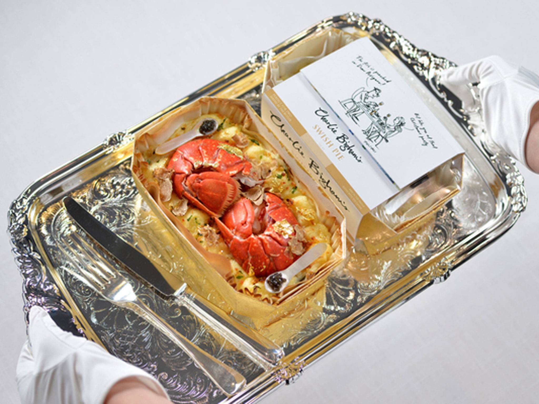 UK chef creates world`s most expensive ready meal – a fish pie costing £314 photo