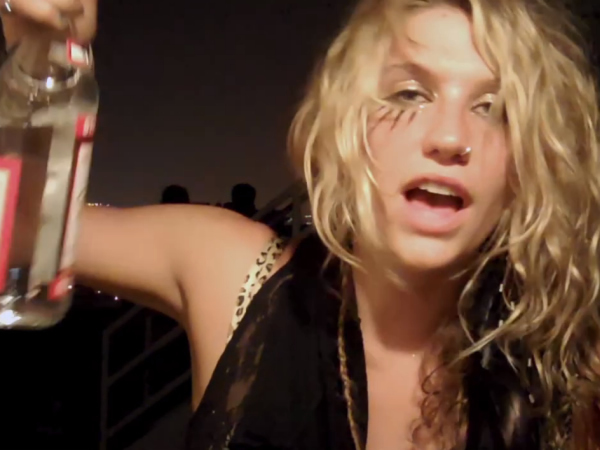 Troubled Ke$ha`s backstage rider requests very little food but plenty of alcohol photo