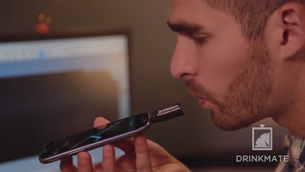DrinkMate Is A Tiny, Plug-In Breathalyzer For Android Devices photo