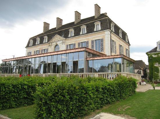 Château de Pommard Sold to U.S. Entrepreneur photo