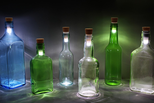 This LED Bottle Cork Turns Empty Bottles Into Lamps photo
