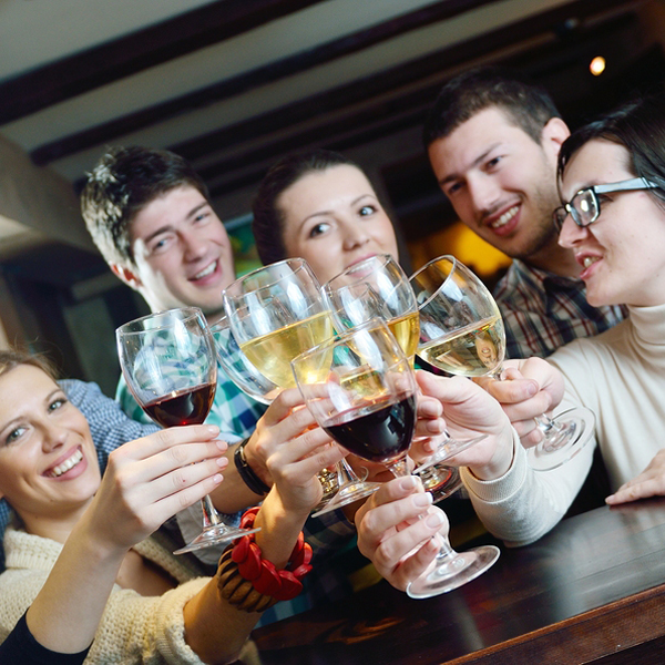 Millennials account for 30% of weekly wine drinkers photo