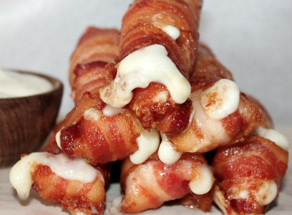 Get your bacon on with these bacon fried mozzarella sticks photo
