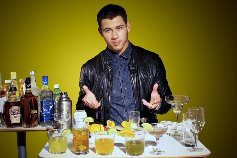 Taylor Swift Drinks Tequila with Nick Jonas photo