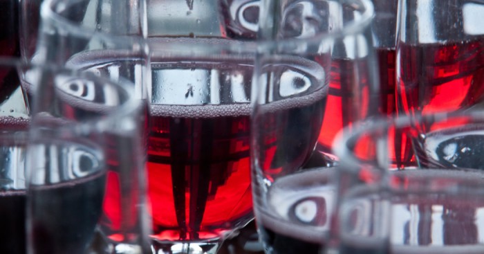 Health Benefits of Red Wine vs. Grape Juice photo