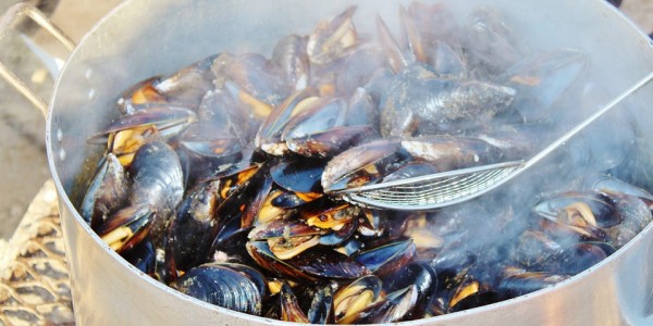 How to make fragrant mussels in a pot photo