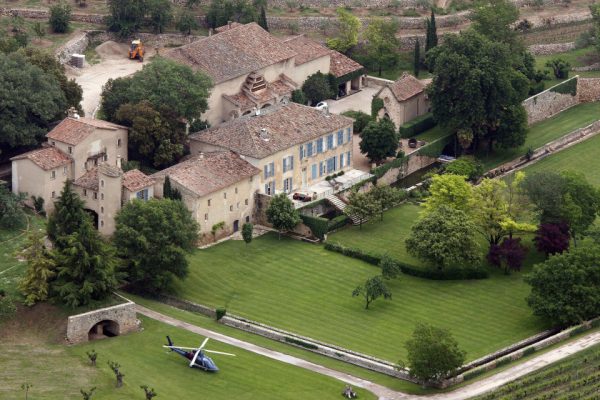Brad Pitt and Angelina Jolie`s Wine Estate in France goes up for sale photo