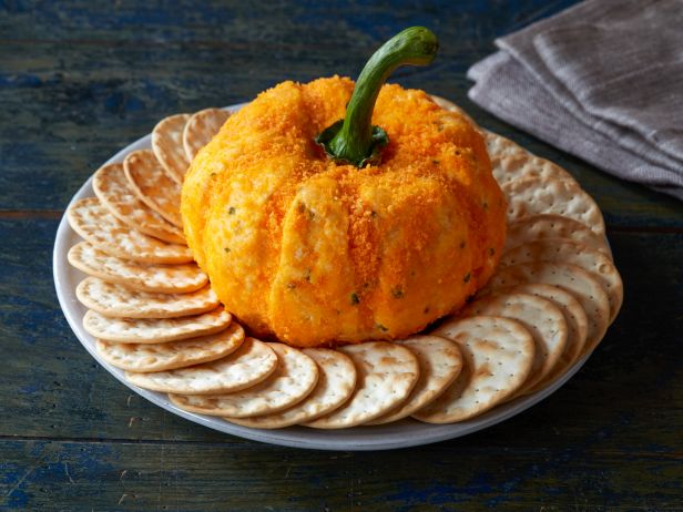 This Cheetos Cheese Ball is the best holiday appetiser ever photo