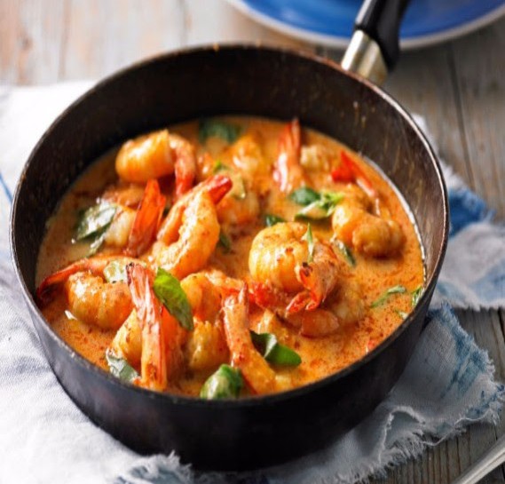 Rietvallei Chenin Blanc paired with Prawns in Red Thai Curry photo