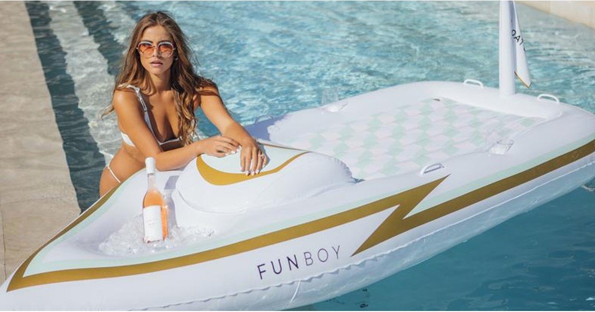 Zomg, There’s Now A Pool Float Specifically For Your Rosé photo