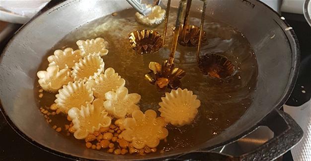 Dainty Fried Flowers Spiked With Spices photo