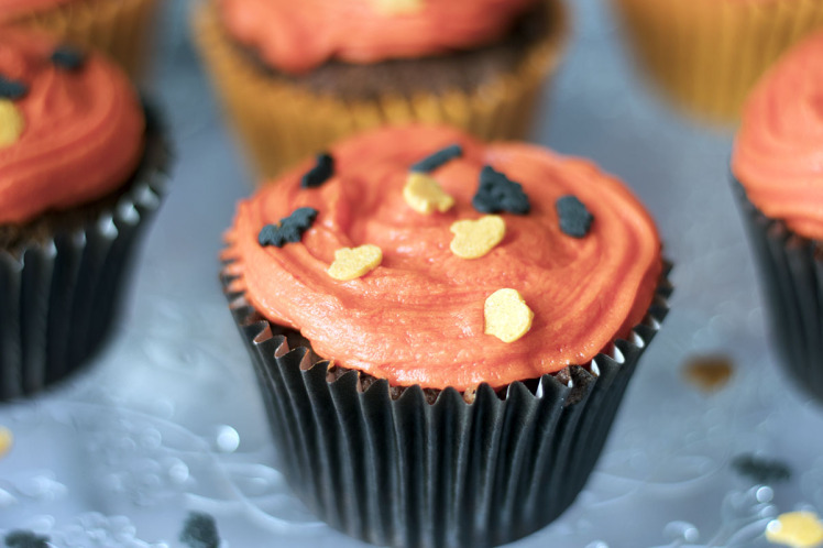 Halloween Recipe: Frightfully Easy Chocolate Cupcakes photo