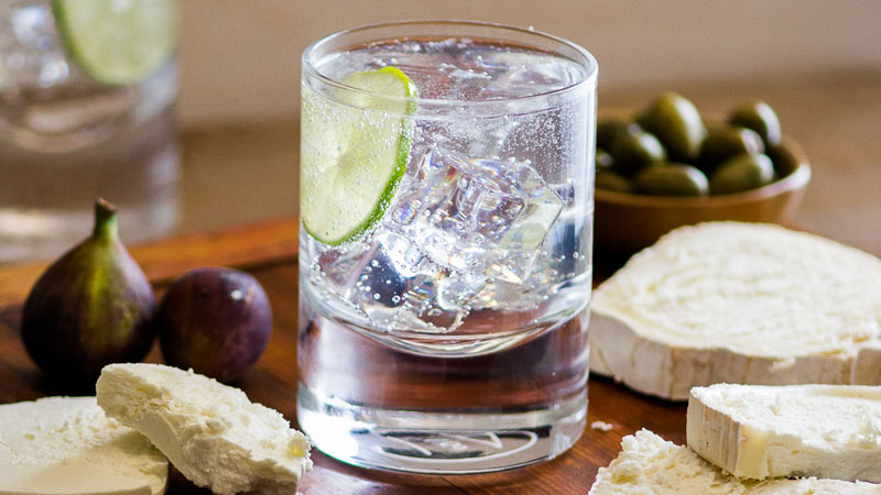 9 Food Pairings For Gin and Tonic That Might Surprise You photo