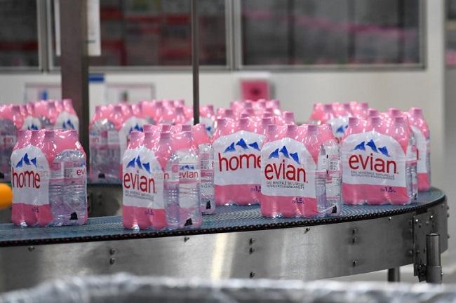 Evian, San Pellegrino And Other Top Bottled Water Brands Contaminated With Plastic Particles, Study Says photo