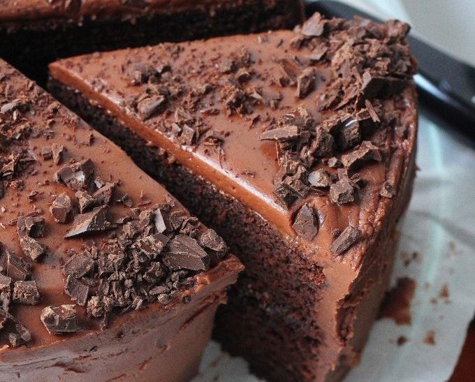 Eating chocolate cake first thing in the morning could help you LOSE weight, according to researchers photo