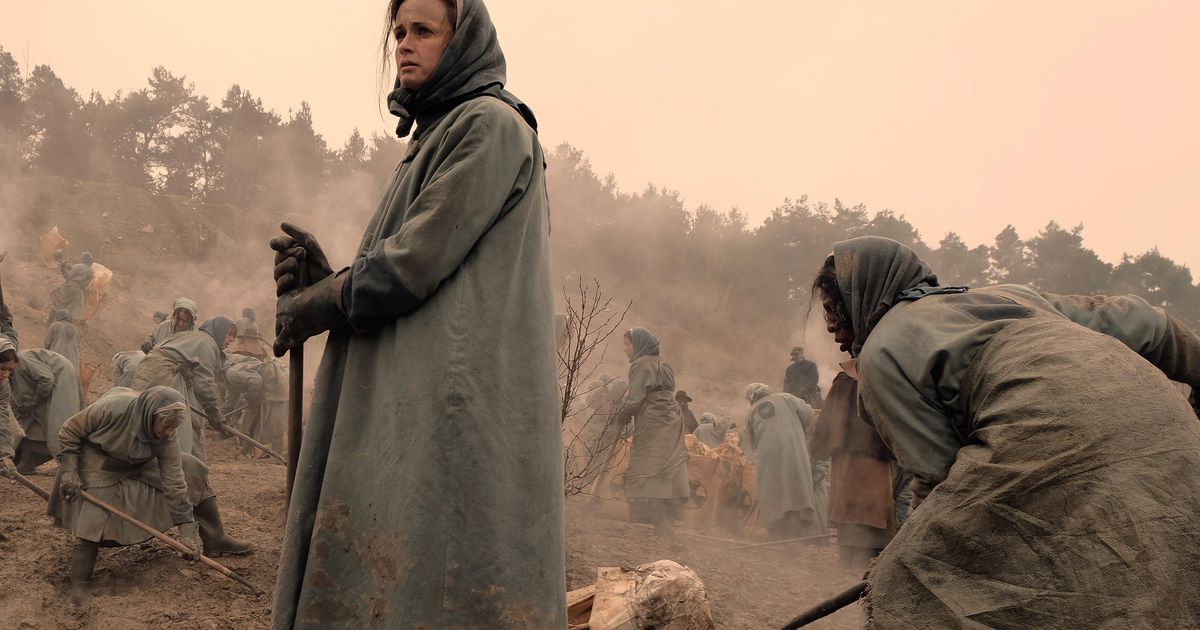 ‘handmaid’s Tale’ Wine Is A Fitting Beverage For Our Current Hellscape photo