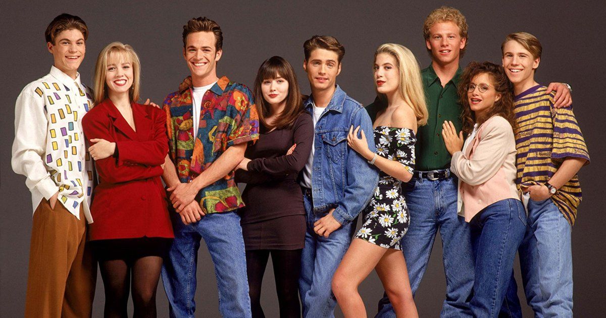 This Bar Serves ‘Beverly Hills 90210’ Inspired Drinks photo