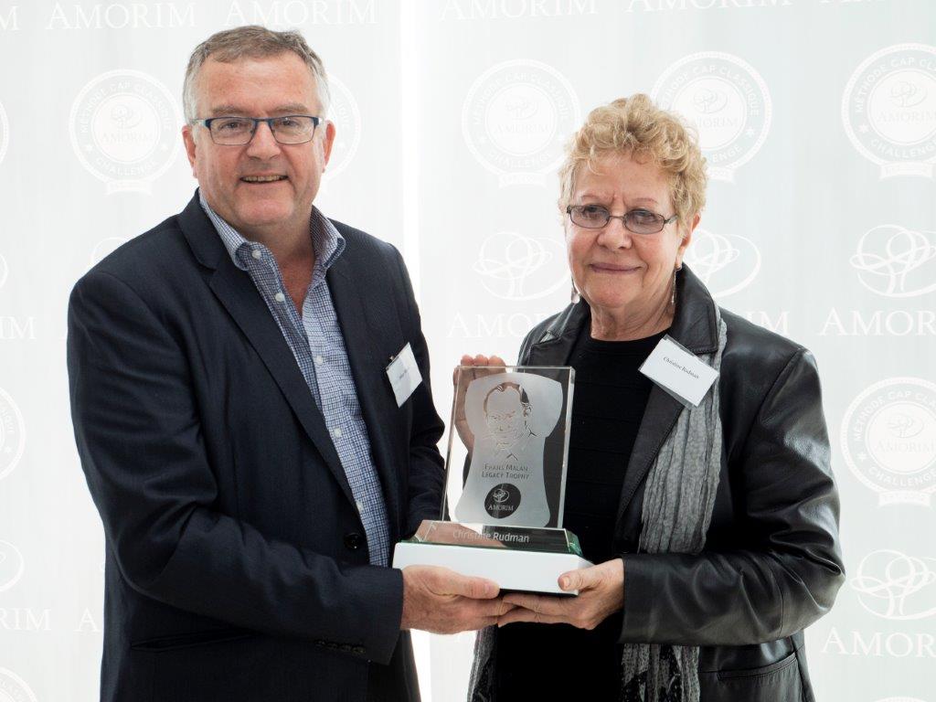 Christine Rudman Receives this Year’s Cape Classique Legacy Award from Amorim photo