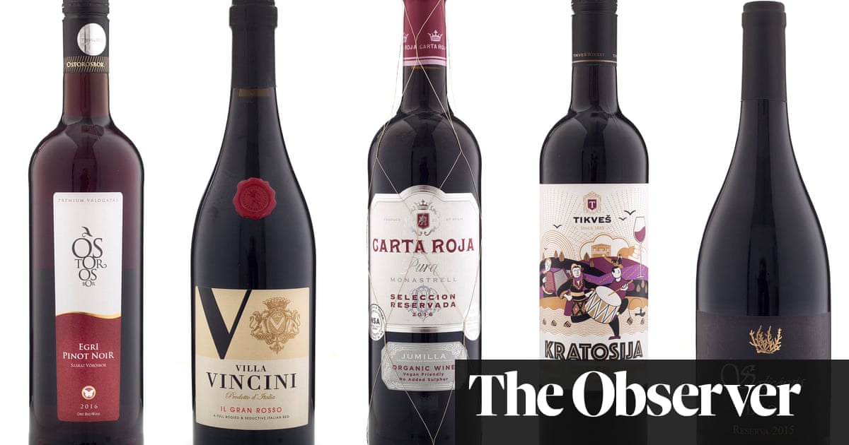 The 50 Best Christmas Wines For 2018 photo