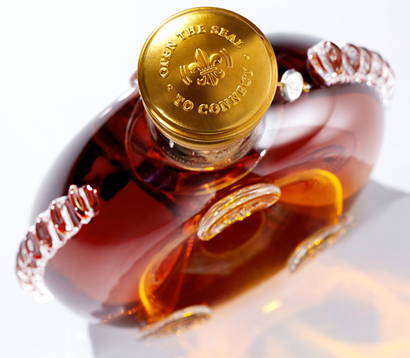 Rémy Cointreau To Include Nfc Tags In Louis Xiii Crystal Decanters ? Nfc World photo