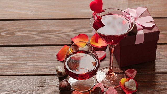 8 Valentine’s Day Gifts For The Wine Lover Or Budding Mixologist In Your Life photo
