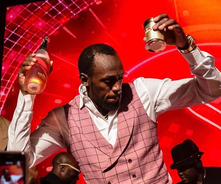 World’s Fastest Man unveils new Champagne at Africa’s Richest Race Day photo