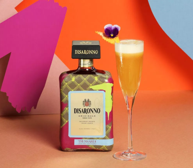 This cocktail by DISARONNO is specifically designed for Fashionistas photo