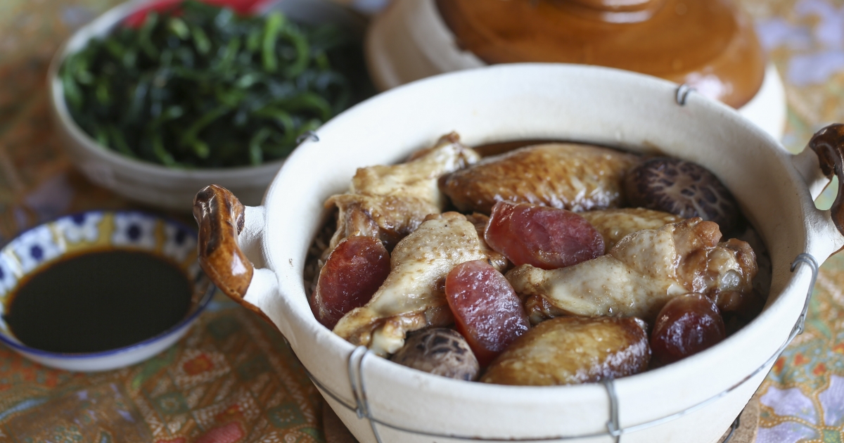 How To Cook Clay Pot Rice – A Classic Cantonese Comfort Food photo