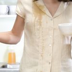 How to remove a drink or liquid food stain quickly and easily from your clothes photo