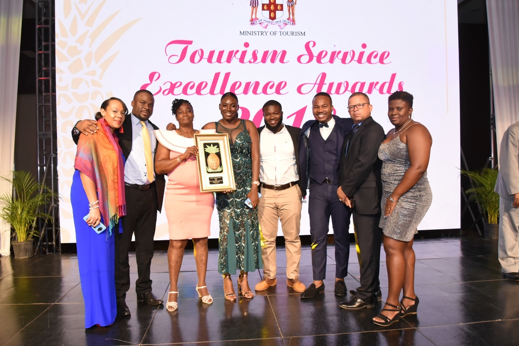 Joy Spence Appleton Estate Experience Wins Tourism Service Award photo