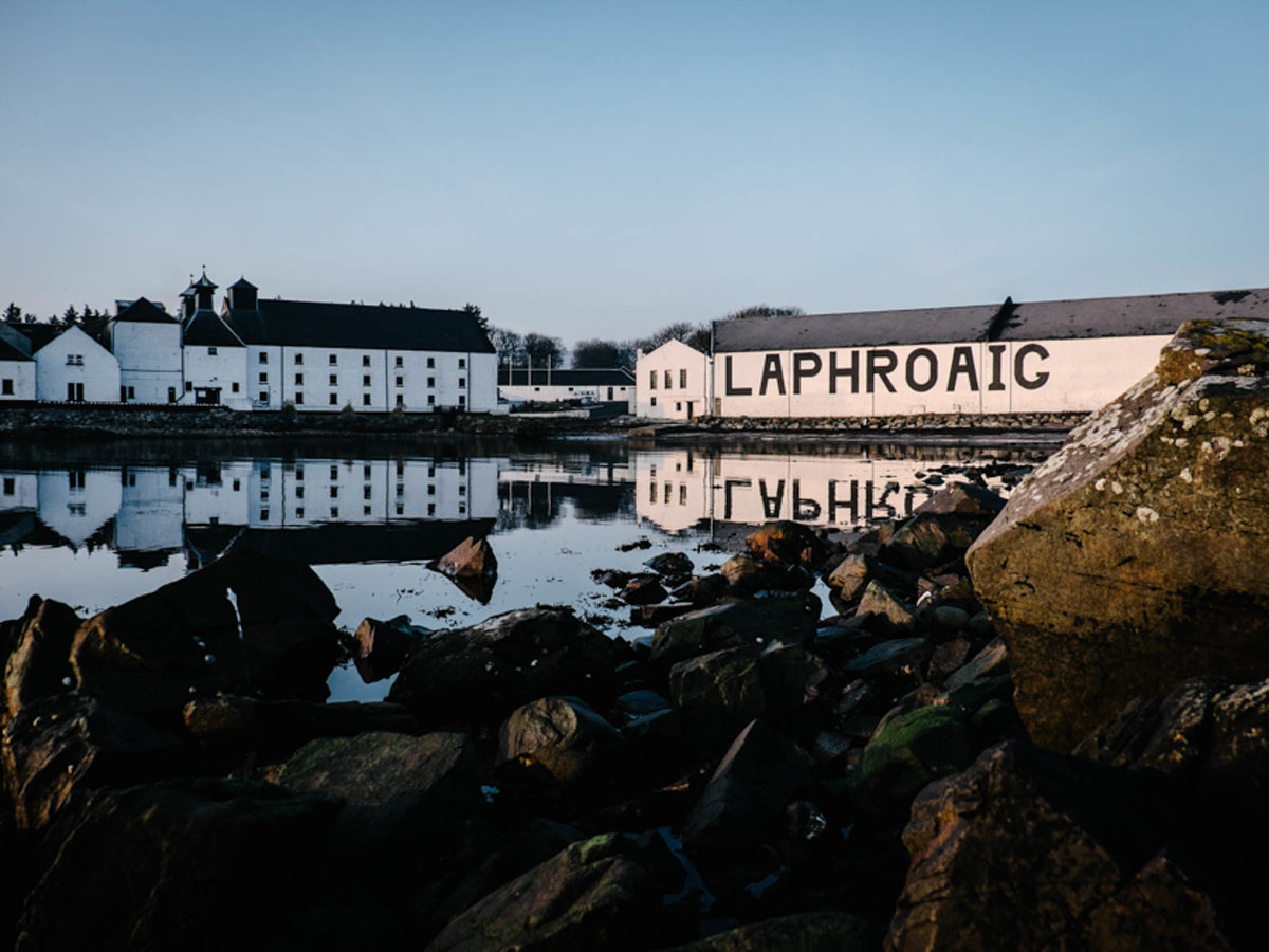 Laphroaig Brings Exclusive Free Scotch Tasting Experience To Three U.s. Cities photo