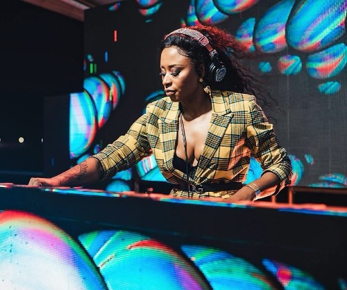 Watch: The Video Of Dj Zinhle’s ‘umlilo’ Is Out And It’s Lit Af photo