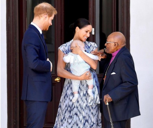 Prince Harry & Meghan Markle Posts New Pic Of Archie’s Christening photo