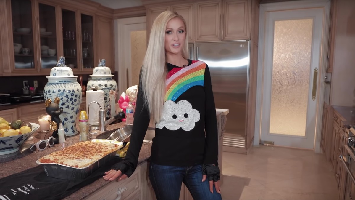 Paris Hilton Has A Cooking Show Now, And You Need To Watch It Immediately photo