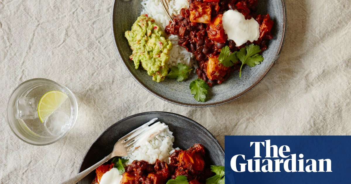 Thomasina Miers’ Recipe For Vegetarian Chilli With Roasted Squash And Black Beans photo