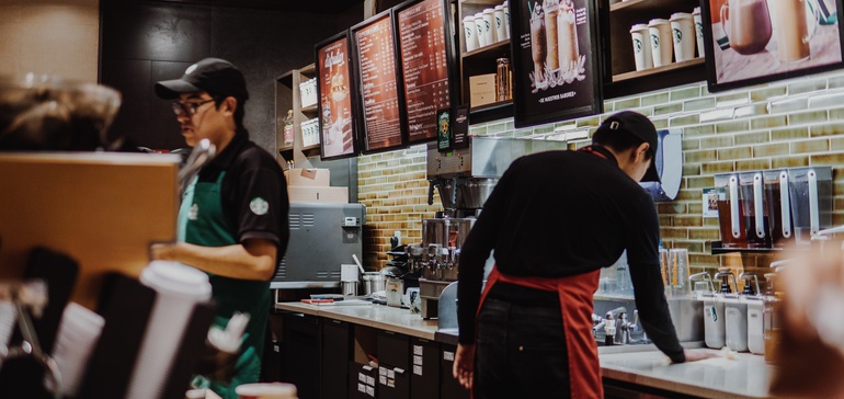 How Starbucks Uses Ai To Counter Mobile’s Isolating Effect photo