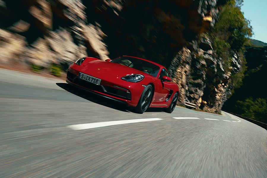 The New 718 Gts 4.0 Models: Driving Pleasure For All The Senses photo