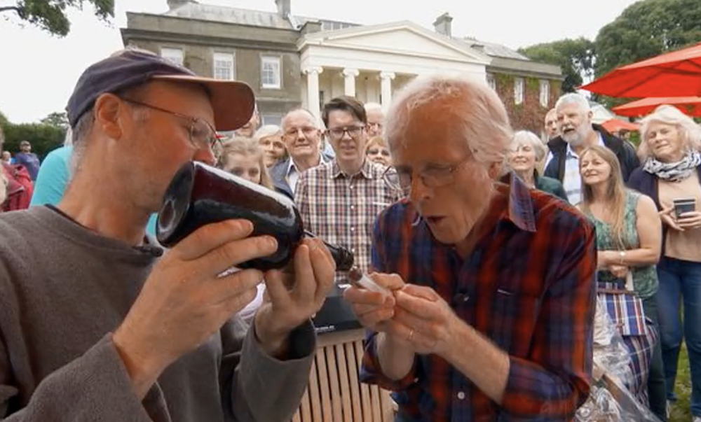 Antiques Roadshow Expert Sips 180 Year-old Human Urine, Declares It Port photo