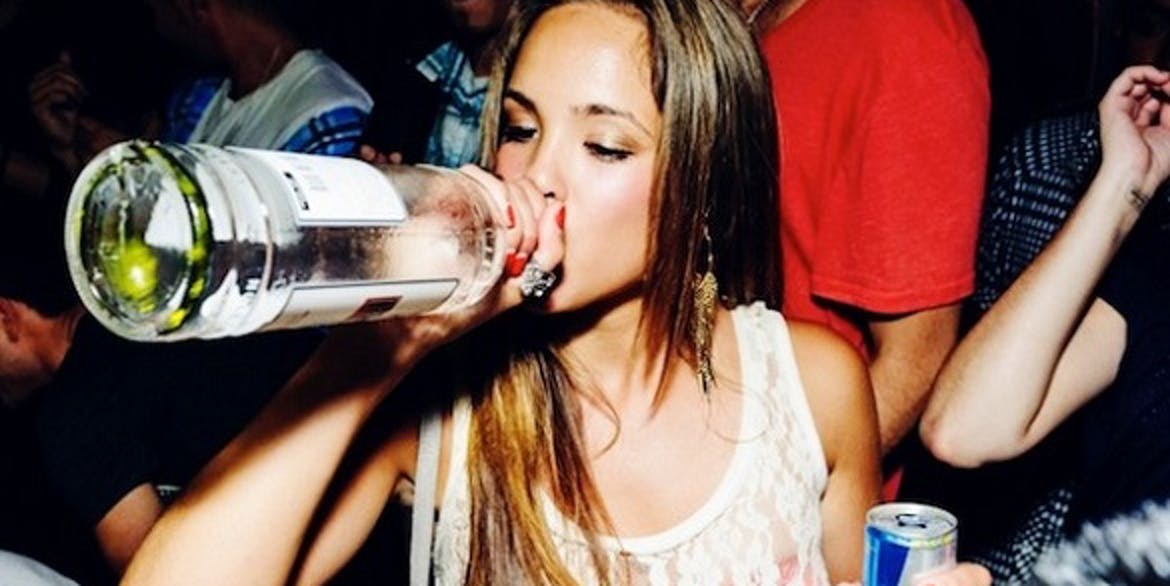 Celebrities Endorsing Alcohol Is A Key Factor In British Teenagers Drinking photo