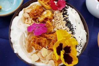 Recipe: Honeycomb Coconut Smoothie Bowl photo