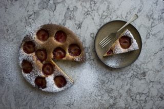 Recipe: Plum And Almond Tart photo
