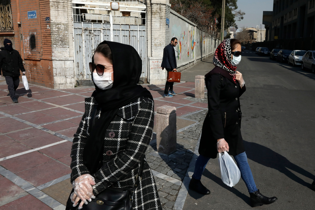 27 Die From Drinking Industrial Alcohol As ‘cure’ For Coronavirus In Iran photo