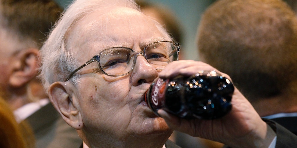Warren Buffett Joked That He’s Drinking More Coke To Avoid Catching Coronavirus photo