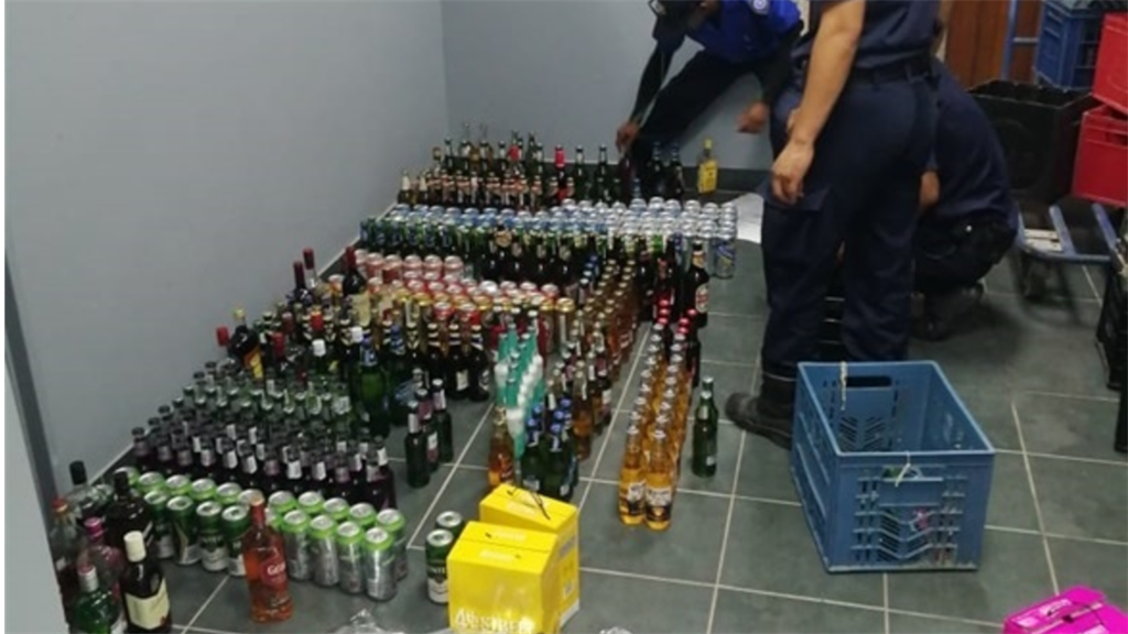 Western Cape Hit By 4 Liquor Store Lootings In Just 24 Hours photo