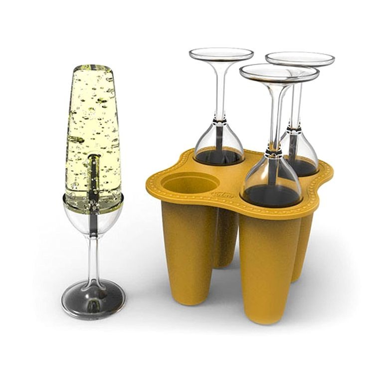 This Champagne Flute Ice Lolly Mould Is Perfect For Your Next Fancy AF Party photo